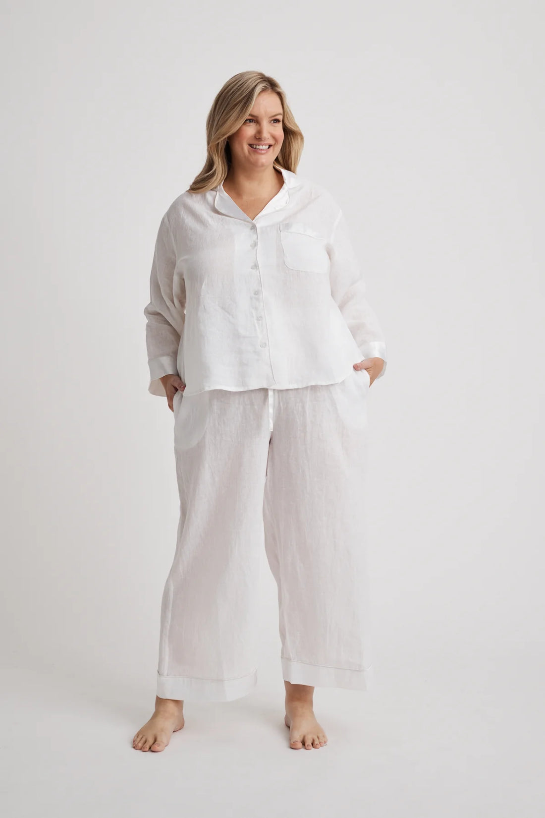 Sleepwear Comfort: Nightwear Choices for Women in Perimenopause and Menopause